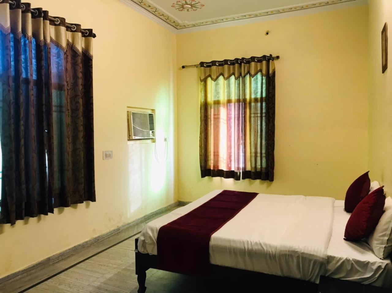 Hotel Green Haveli - A Heritage And Hill View Hotel , Pushkar Extérieur photo