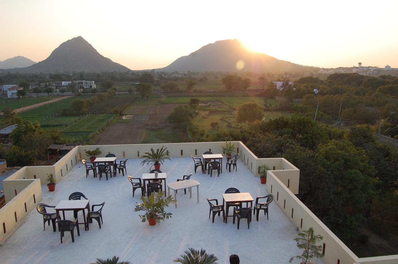 Hotel Green Haveli - A Heritage And Hill View Hotel , Pushkar Extérieur photo