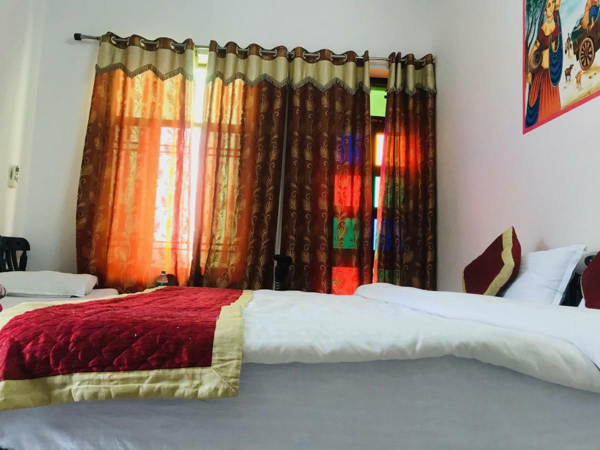 Hotel Green Haveli - A Heritage And Hill View Hotel , Pushkar Extérieur photo